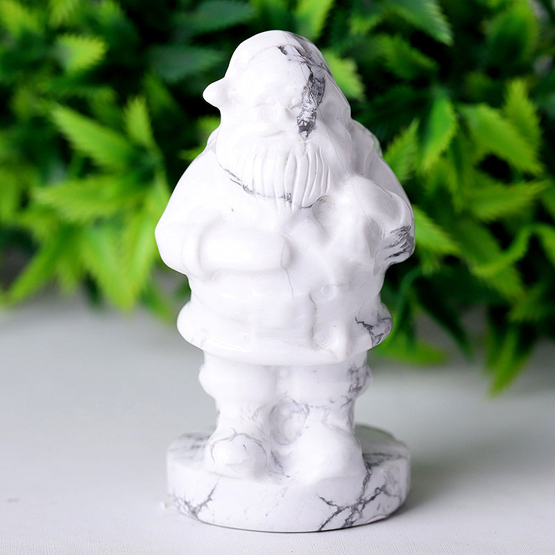 Figurine sculptée en cristal Howlite du Père Noël de 5 cm
