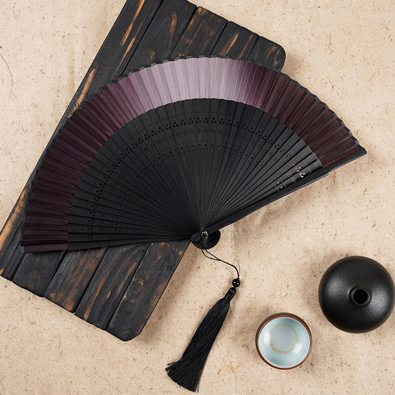 Éventail pliable en bambou de 21,5 cm avec motif gravé creux dégradé
