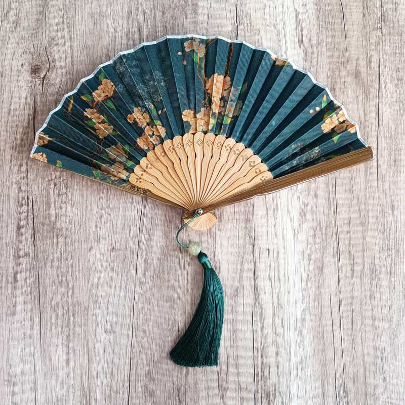 Éventail chinois pliable de 21 cm en soie Xiangyunsha et bambou