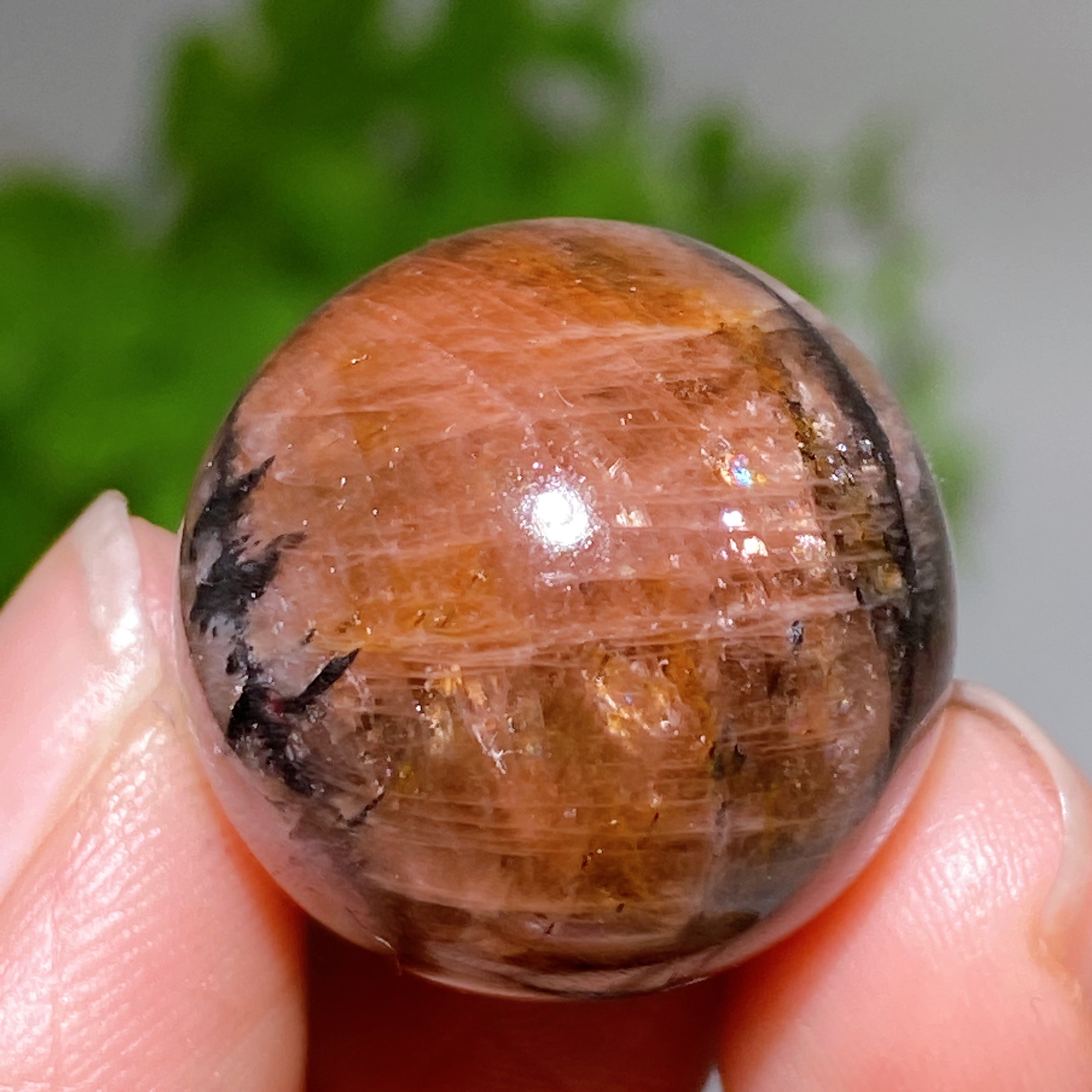 Sphère de cristal de guérison en chiastolite de 22 mm