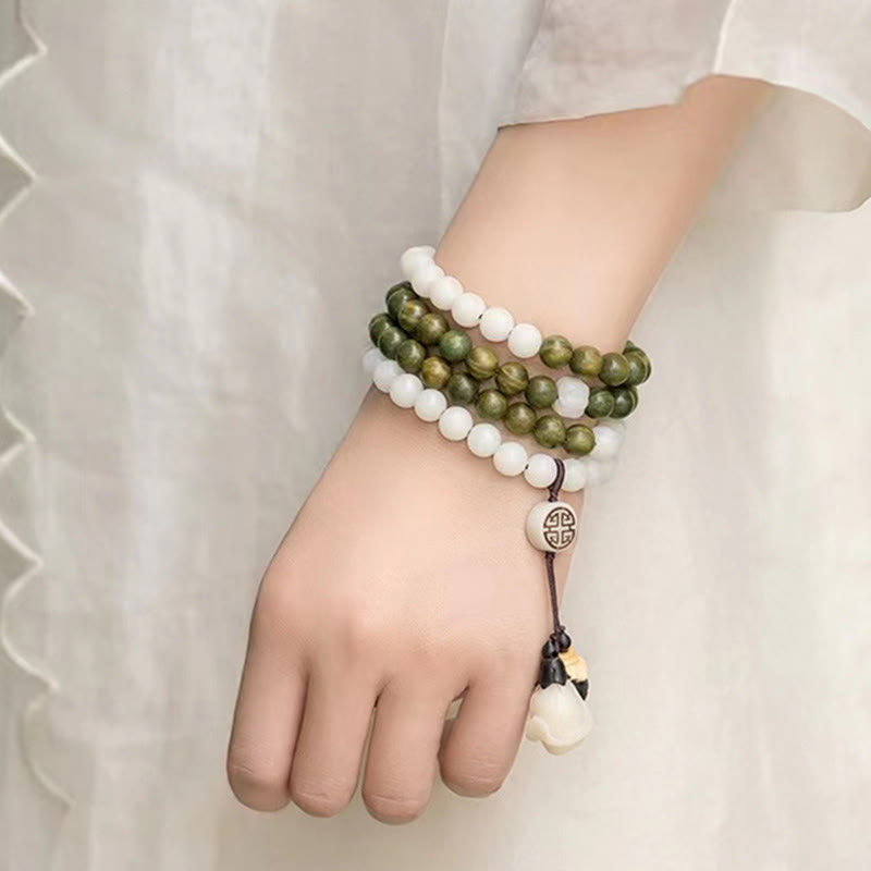 Bracelet spirituel apaisant en bois de santal vert et graines de Bodhi