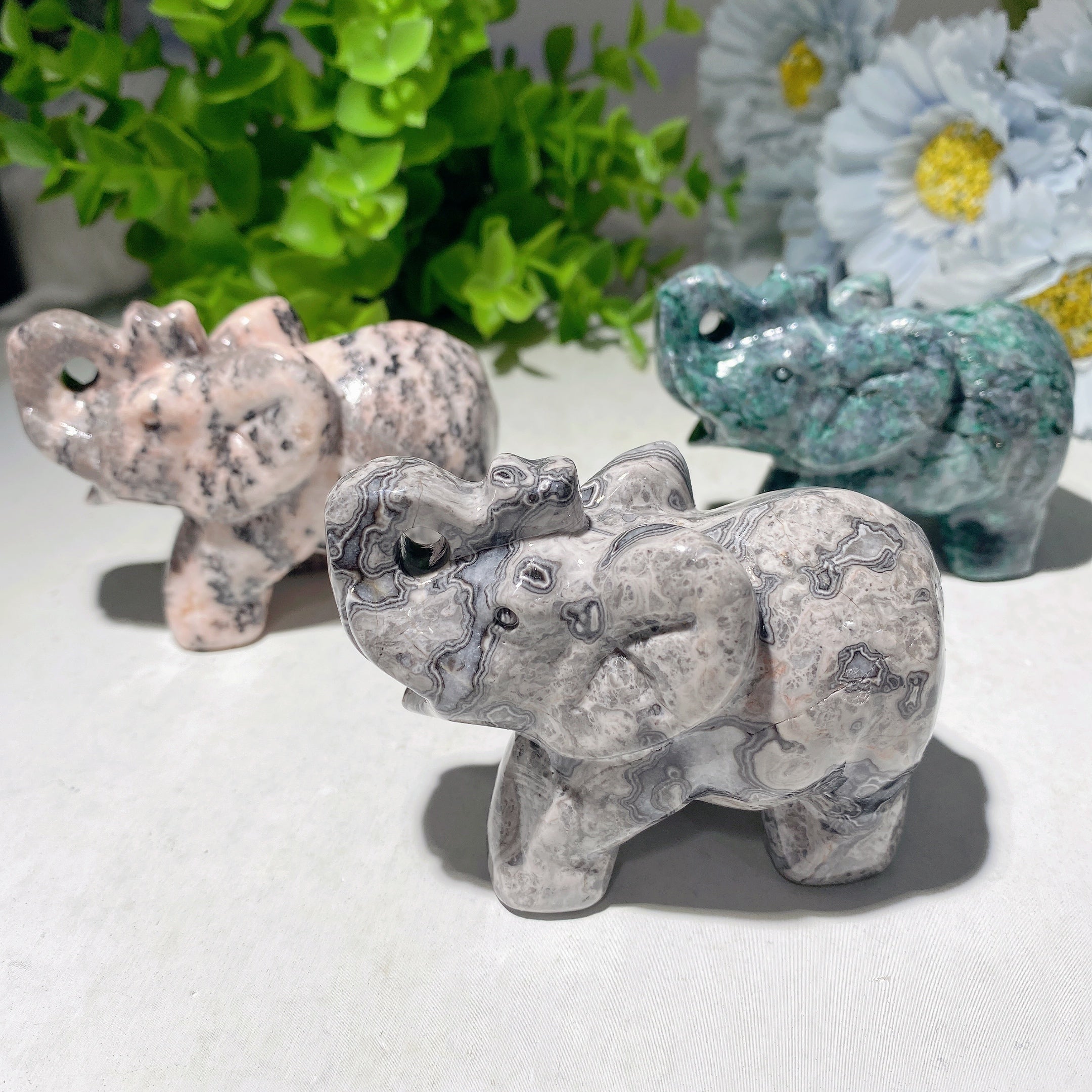 Sculptures d'éléphants en cristal mixte de 3,1 pouces pour la guérison