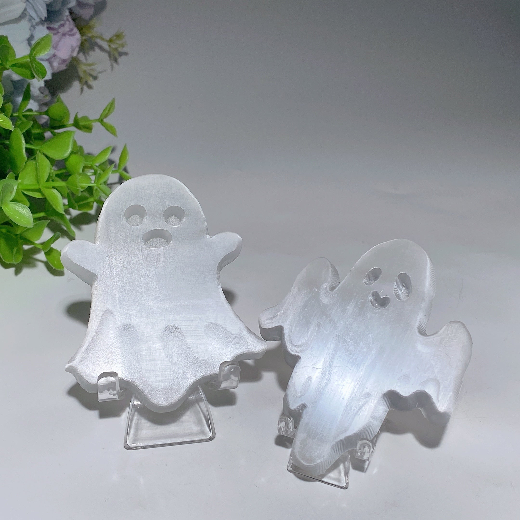 Figurine fantôme en sélénite de 3,1 pouces pour l'énergie de guérison