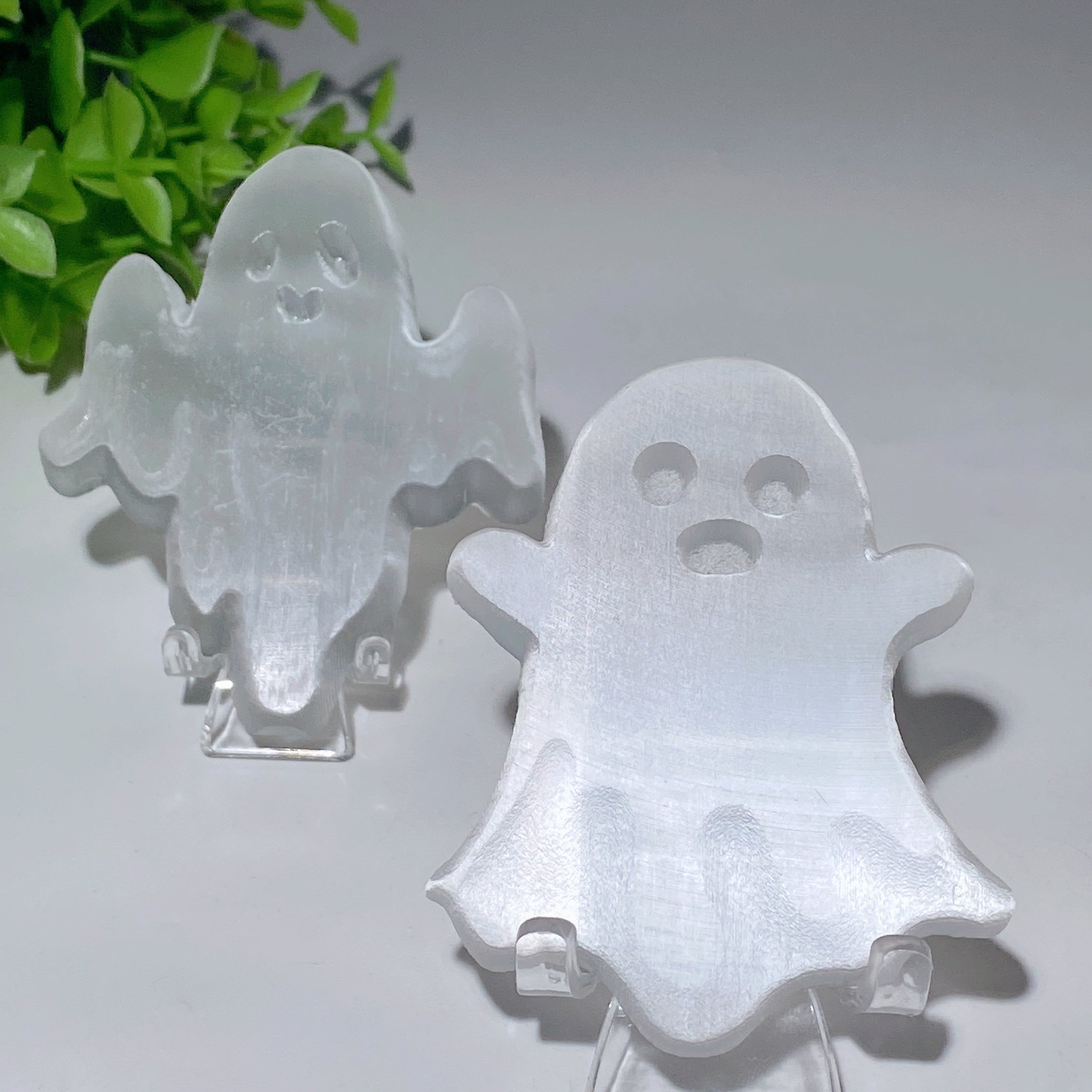 Figurine fantôme en sélénite de 3,1 pouces pour l'énergie de guérison
