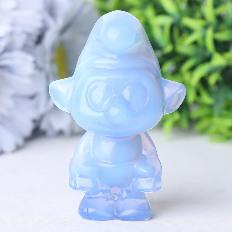 Figurine sculptée en cristal d'opalite bleue de 3,2 pouces