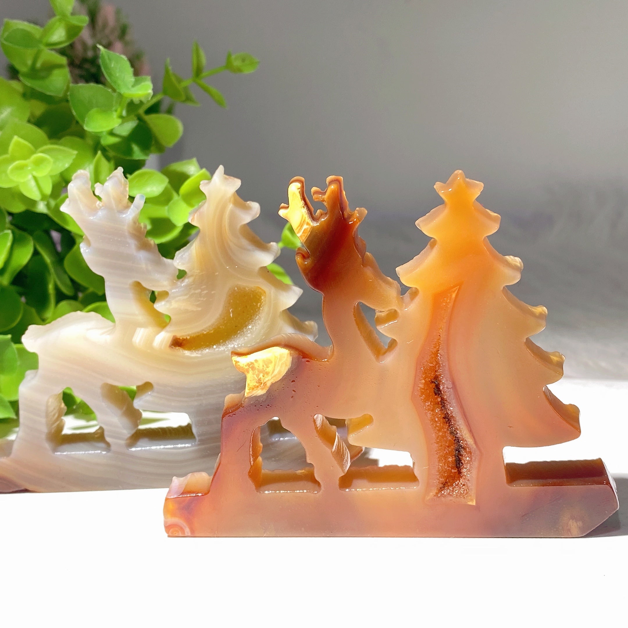 Formes de cristal d'agate druzy de 3,5 pouces, cerf et arbre de Noël