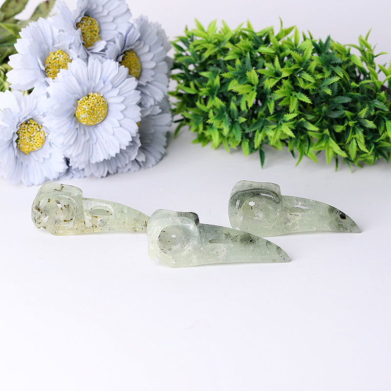 Sculpture d'animal en cristal de crâne de corbeau en préhnite de 3,5 pouces