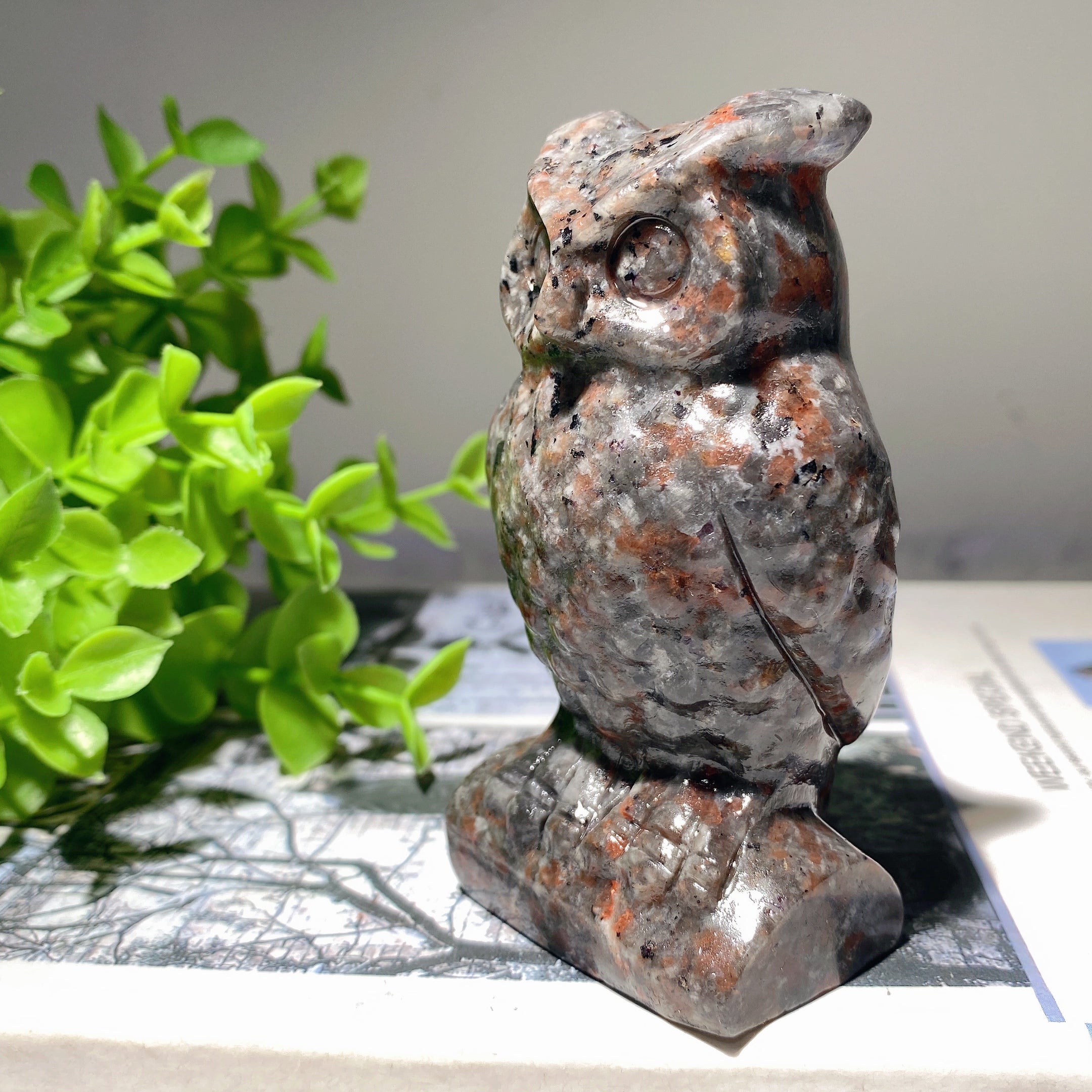 Sculpture de hibou en cristal Yooperlite de 3,5 pouces pour la guérison