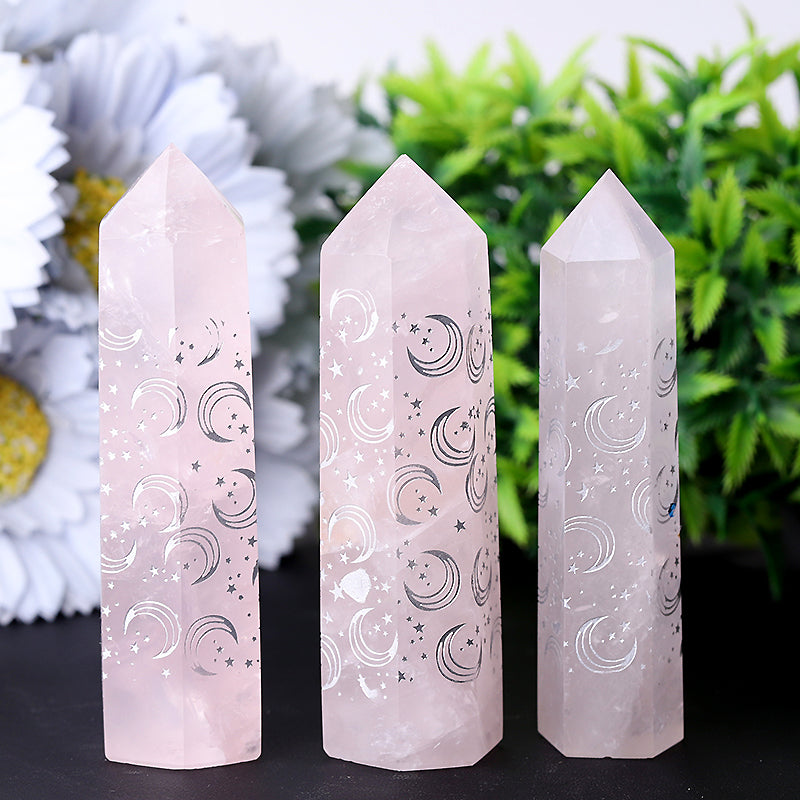 Pointe de cristal de quartz rose de 9 cm avec imprimé lune