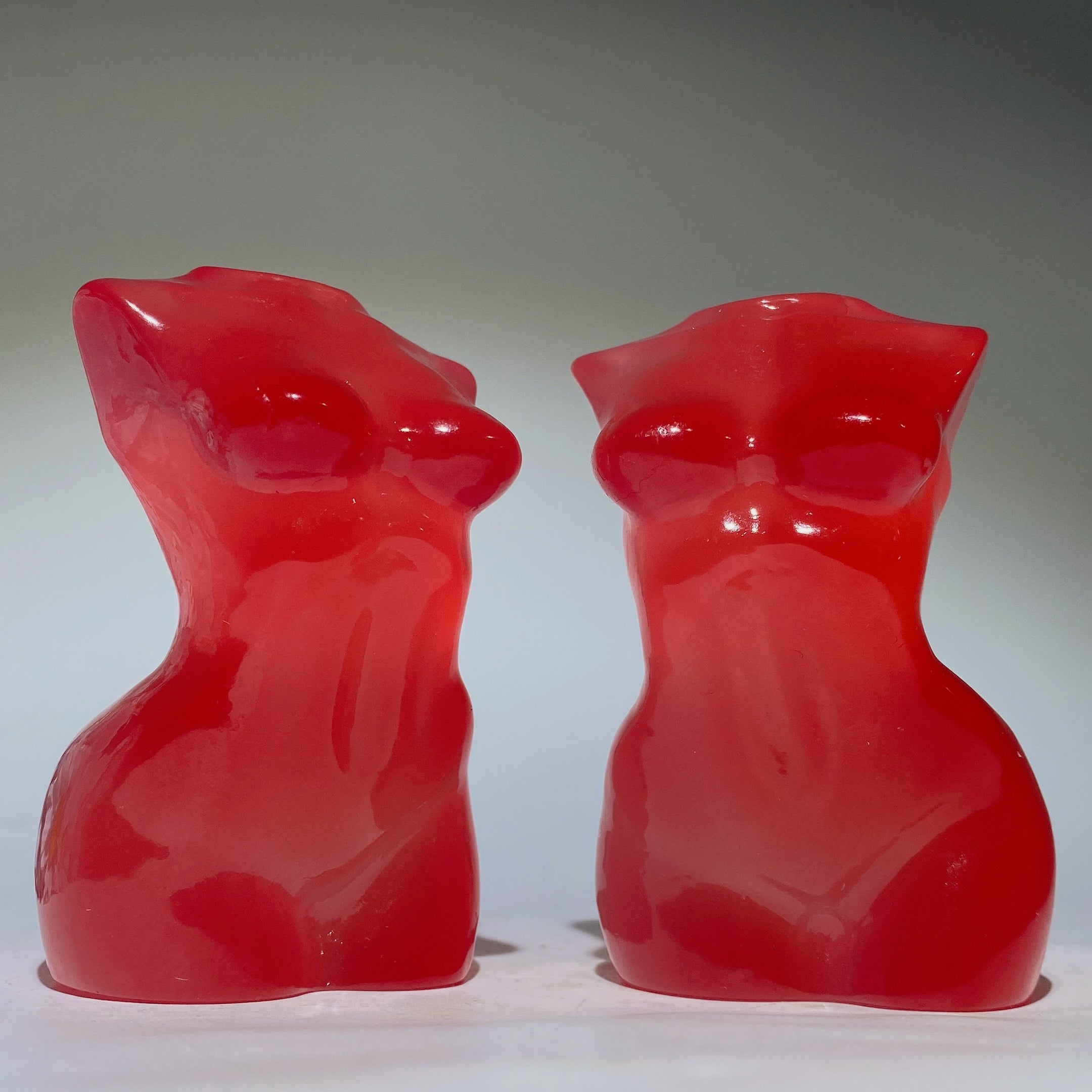 Figurine sculptée en cristal réactif aux UV de 9 cm pour la guérison