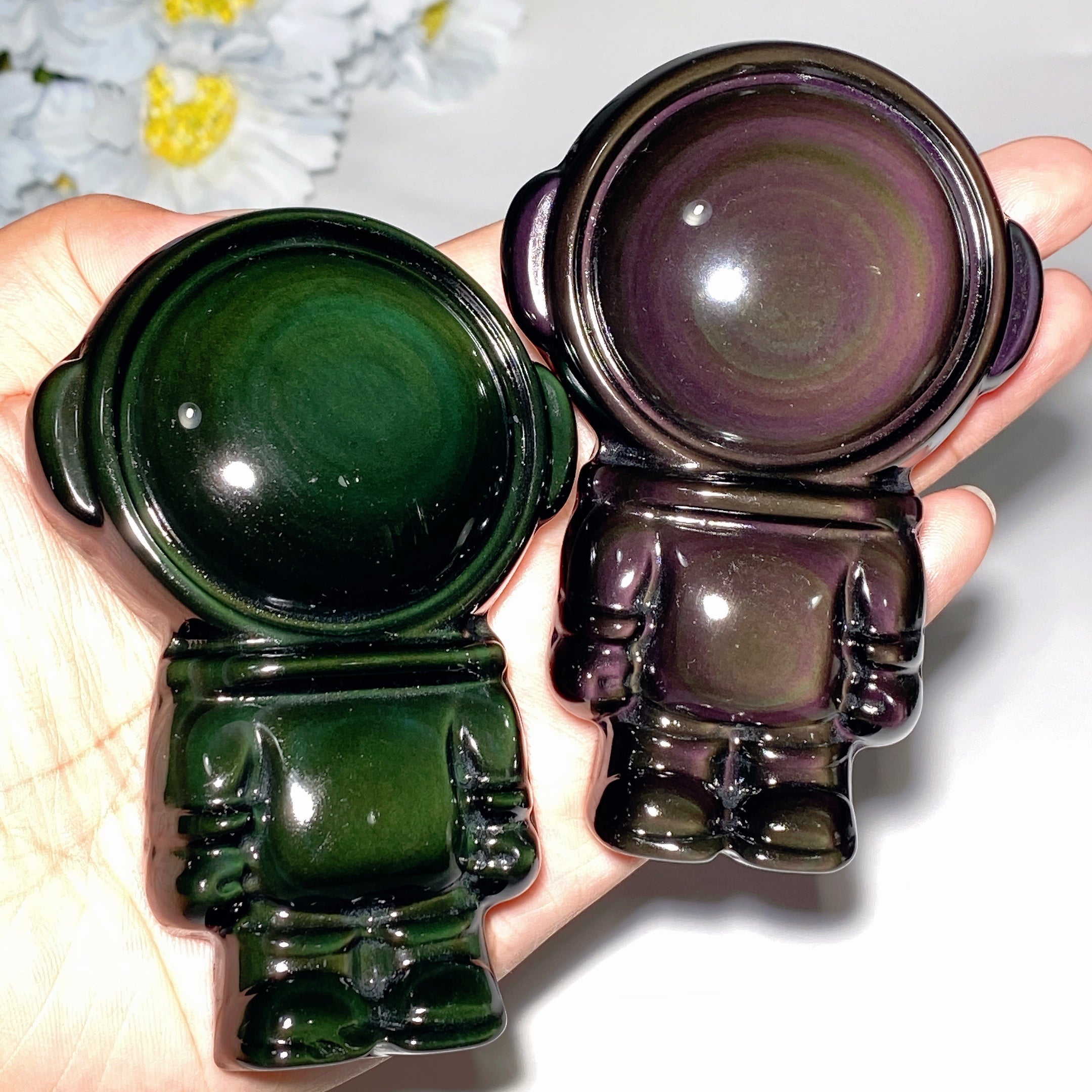 Figurine d'astronaute en cristal d'obsidienne arc-en-ciel de 9,4 cm pour la guérison