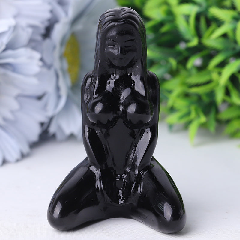 Figurine en cristal d'obsidienne noire de 7,6 cm représentant une femme yoga