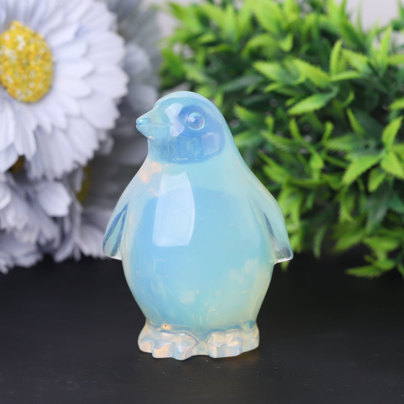 Figurine animalière en cristal sculpté de pingouin en opalite de 7,6 cm