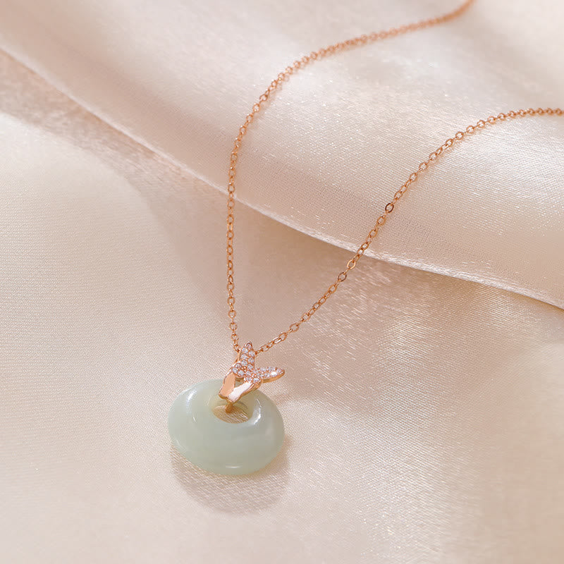 Collier porte-bonheur papillon en argent sterling et jade Hetian