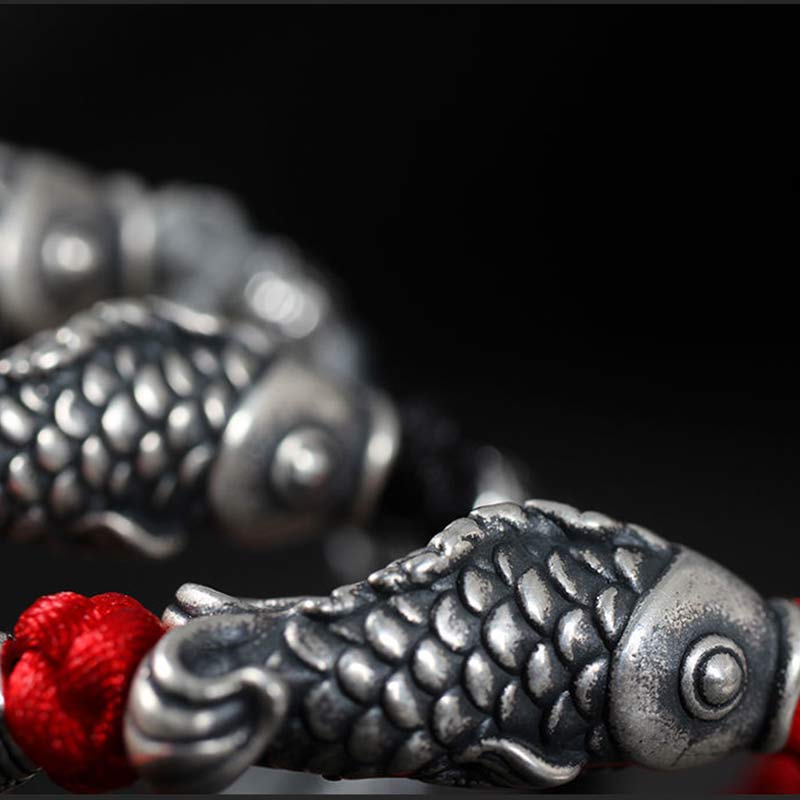 Bracelet poisson koï en argent sterling avec cordon tressé rouge