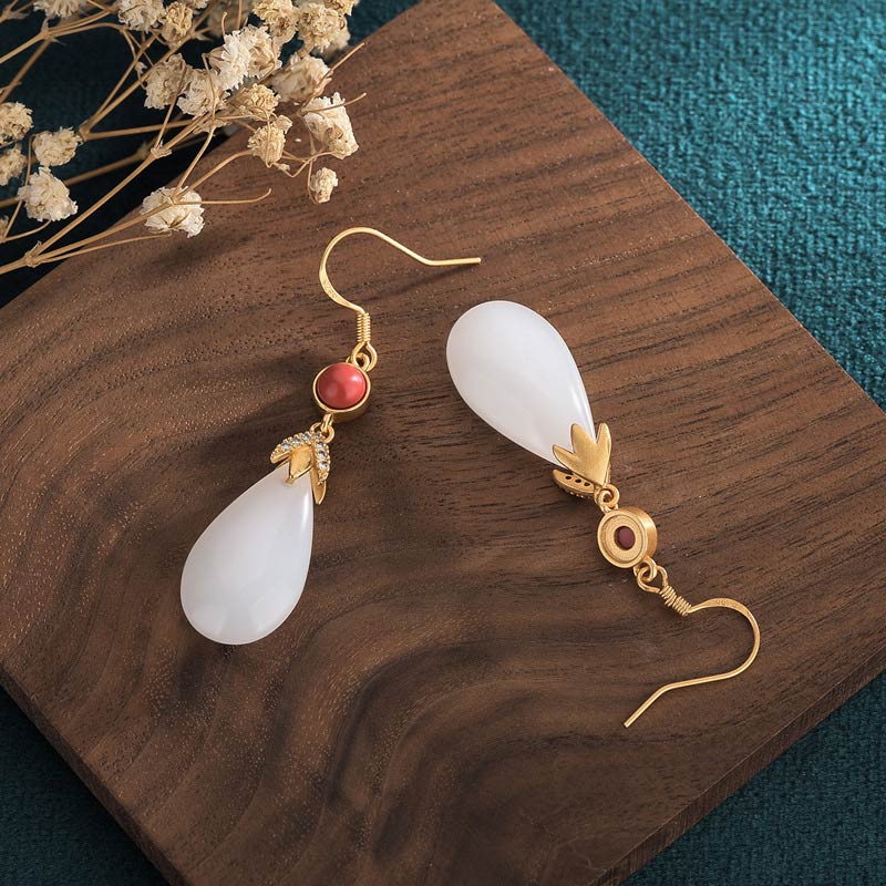Boucles d'oreilles pendantes en jade blanc pour la protection et le bonheur