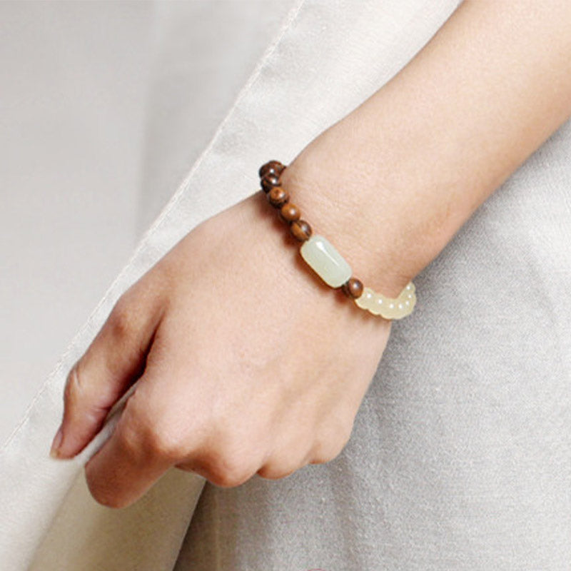 Bracelet Mala Chance Abondance en Jade et Bois de Santal 8 mm