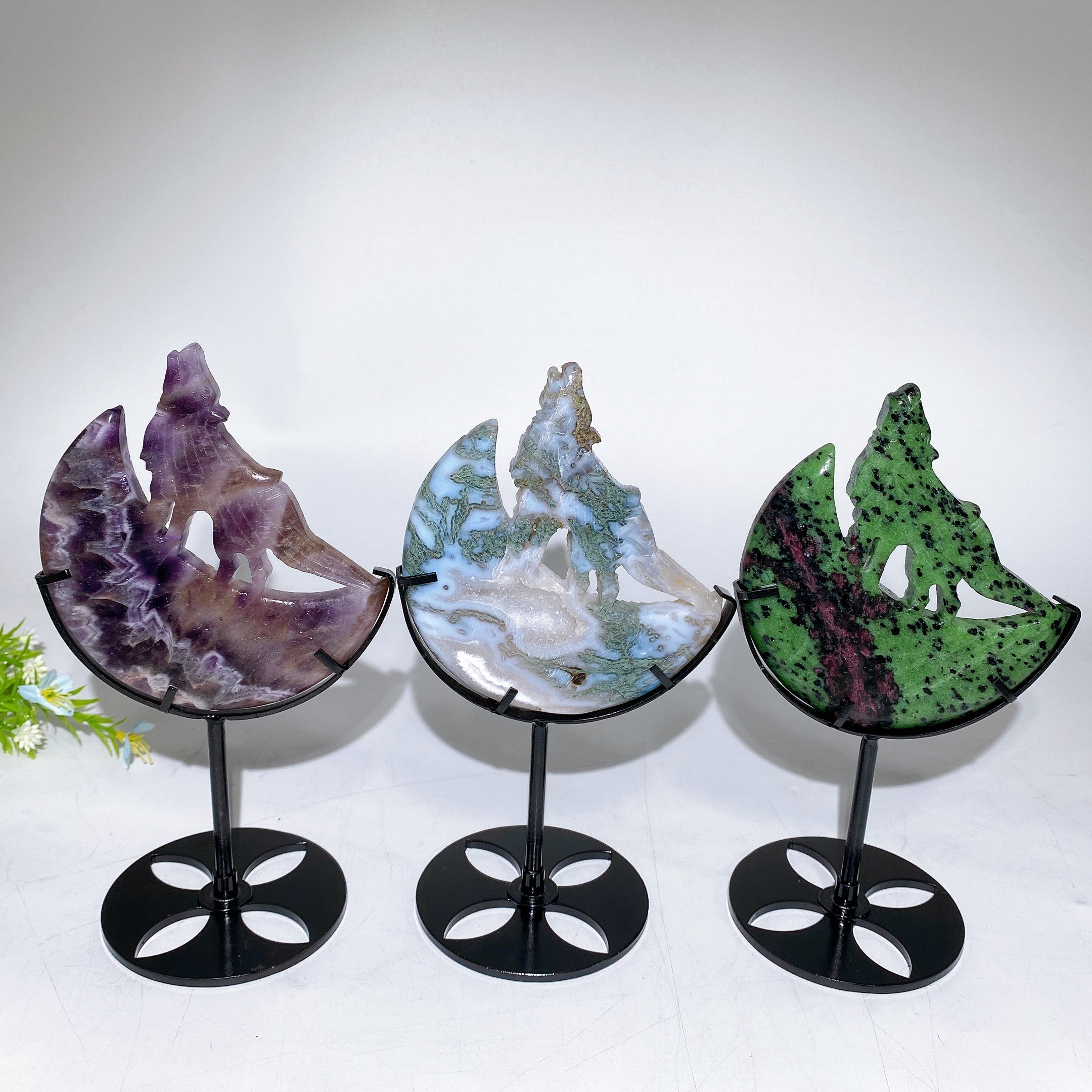 Sculpture de loup en cristal sur lune (4,0 à 4,4 pouces) avec support