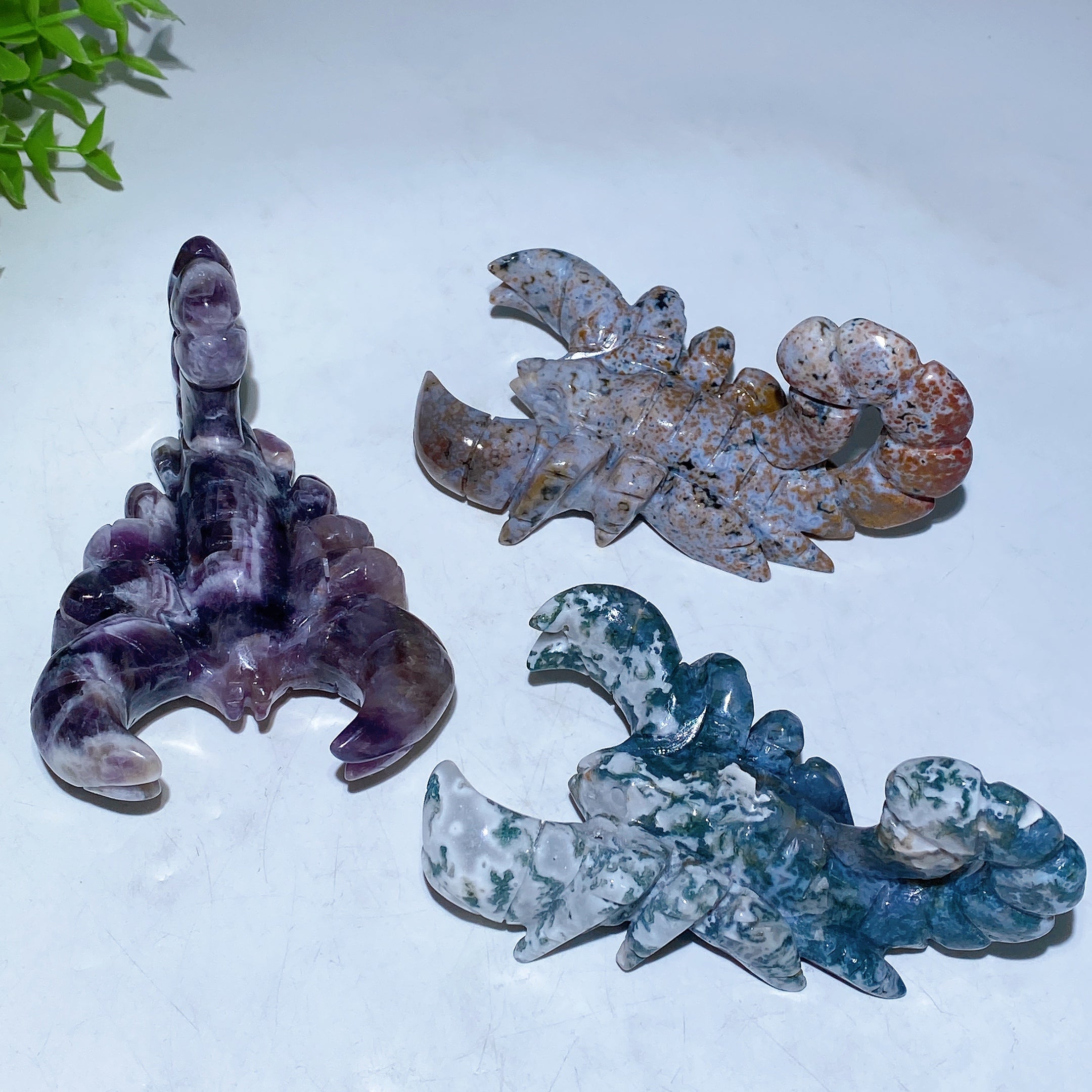 Figurine de scorpion en cristal de jaspe océanique sculptée à la main de 4,0 pouces