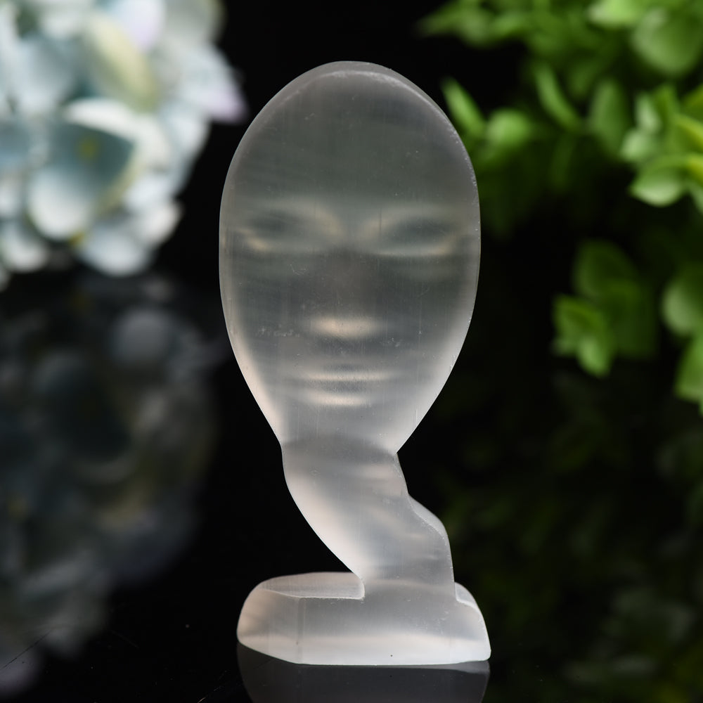 Spécimen de cristal de sélénite de 4,4 pouces, visage de femme