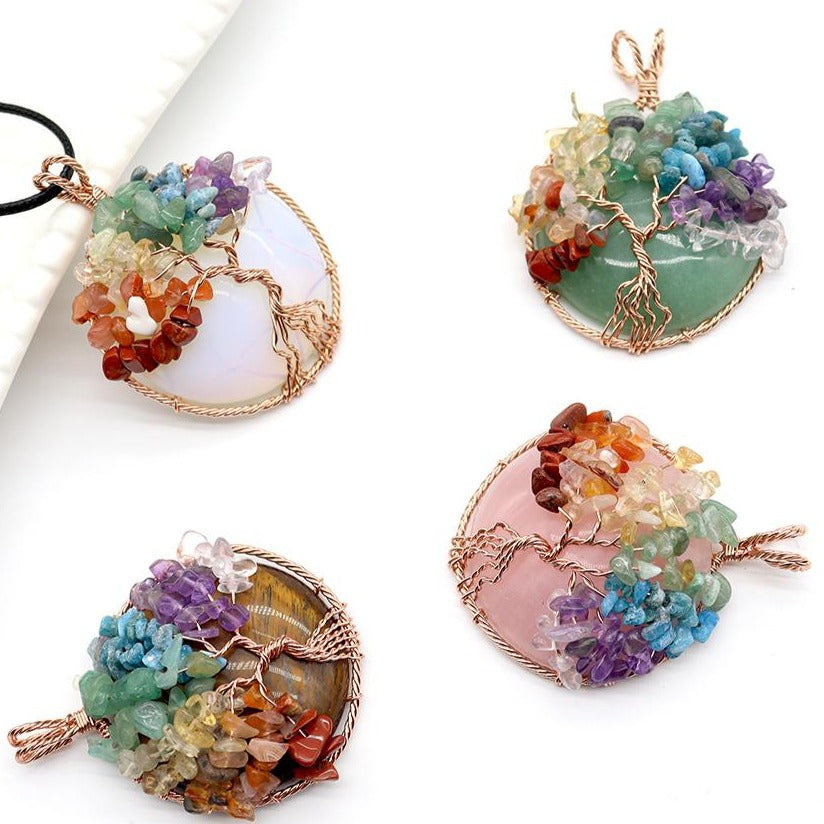 Pendentif Arbre de Vie de 4,5 cm avec éclats de quartz chakra