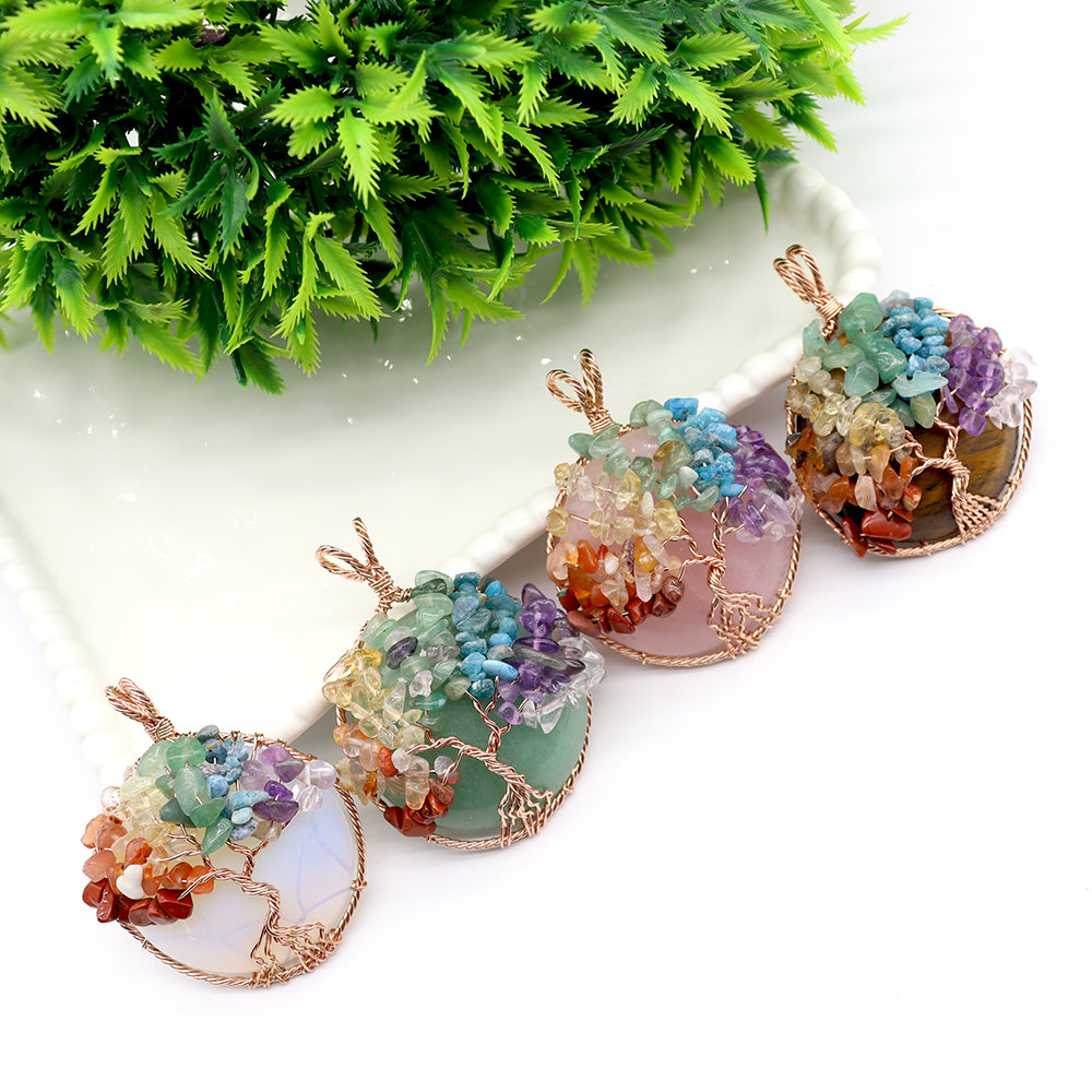 Pendentif Arbre de Vie de 4,5 cm avec éclats de quartz chakra