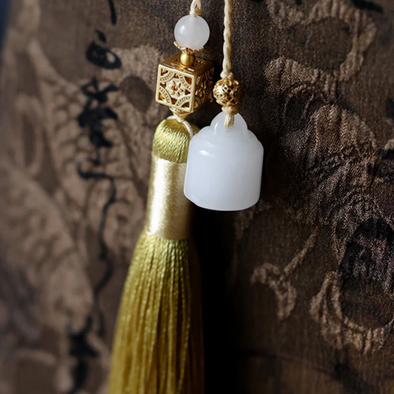 Sac à main en bambou avec motif papillon et poisson koï et poignées en jade