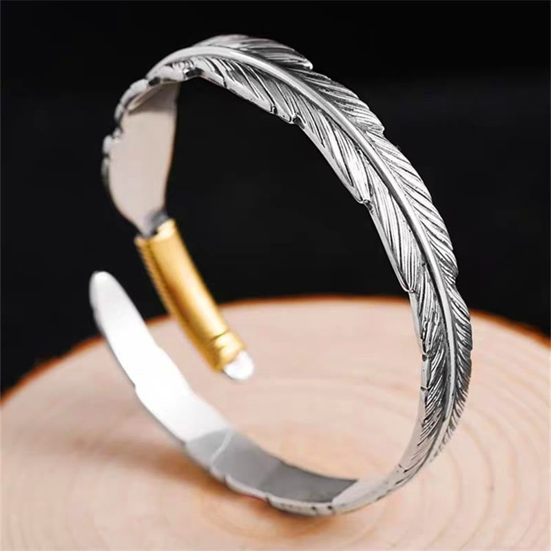 Bracelet manchette porte-bonheur spirituel en cuivre avec motif de plumes
