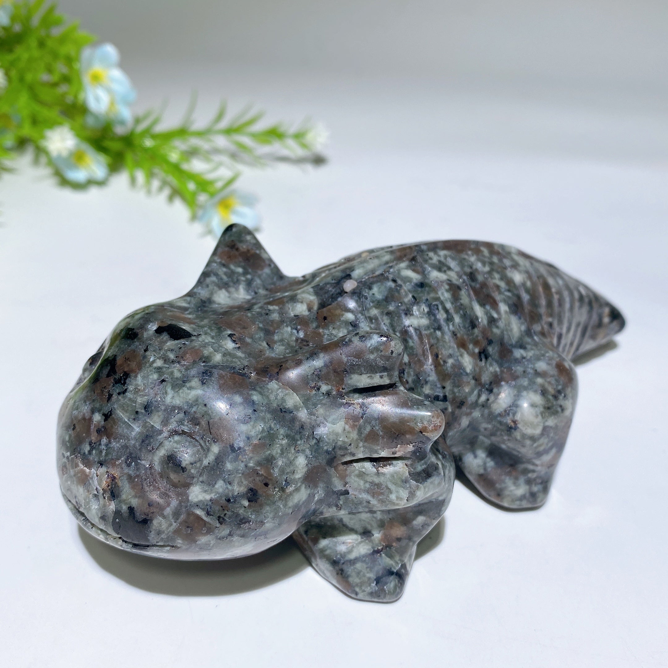 Figurine en cristal de salamandre Yooperlite de 5,6 pouces