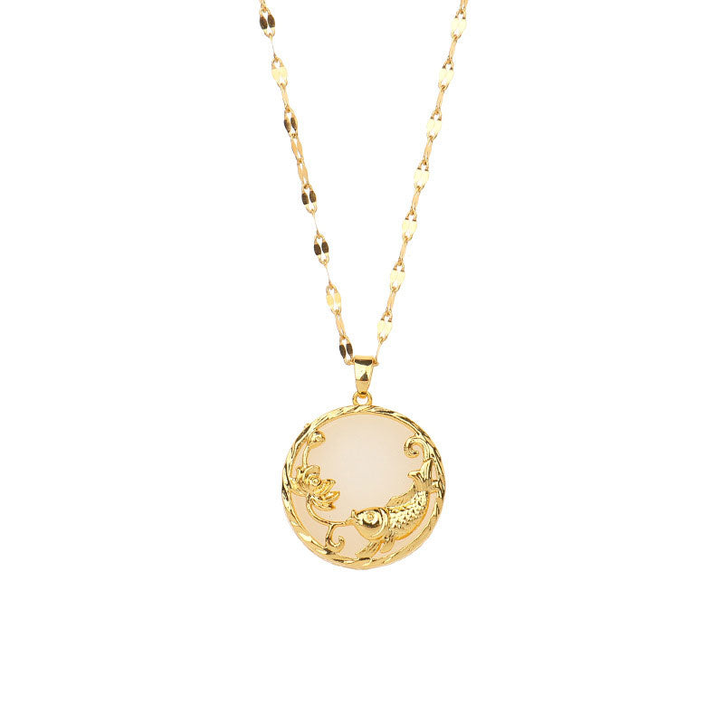 Collier pendentif porte-bonheur en jade naturel avec poisson koï et lotus