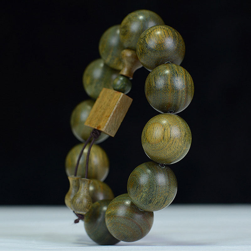 Bracelet de méditation apaisant en bois de santal vert 15 mm