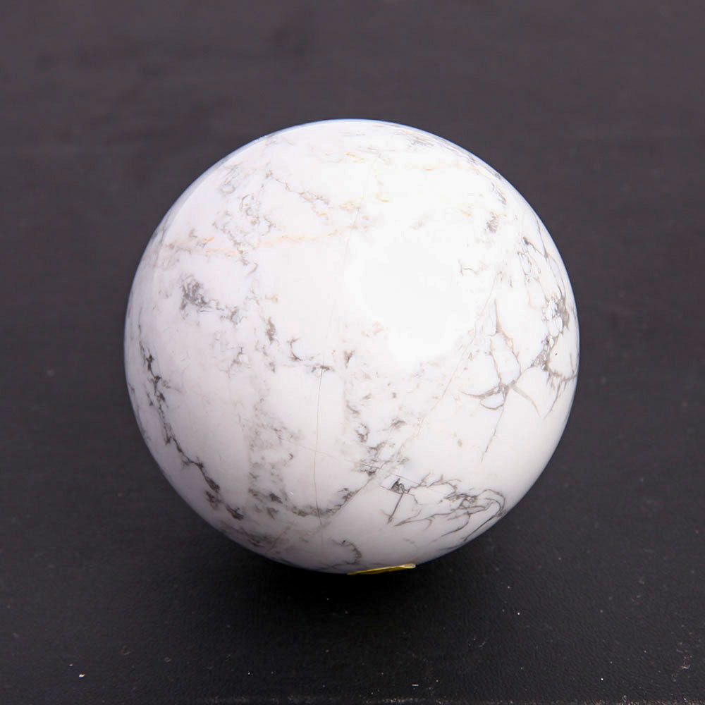 Sphère de cristal Howlite de 60 mm pour la guérison et l'équilibre