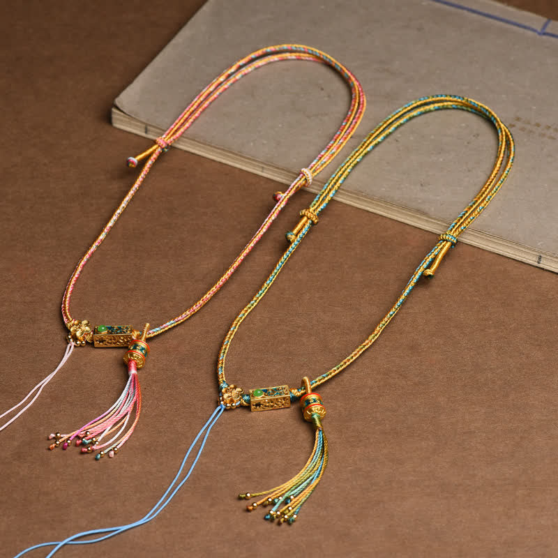 Collier spirituel en cuivre coloré pour la richesse