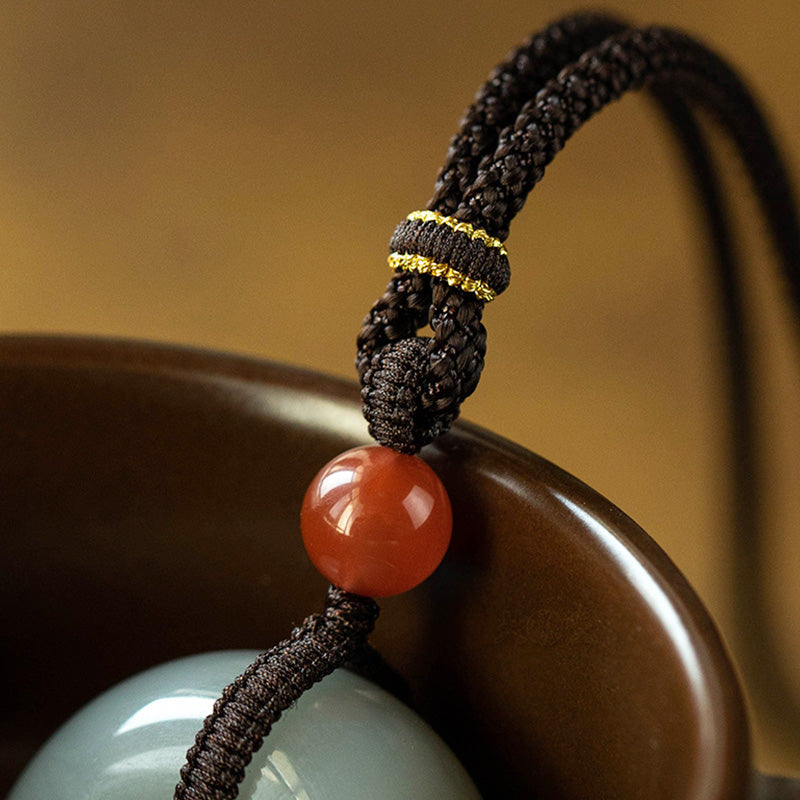 Collier porte-bonheur en jade gris naturel | Pendentif paix et prospérité