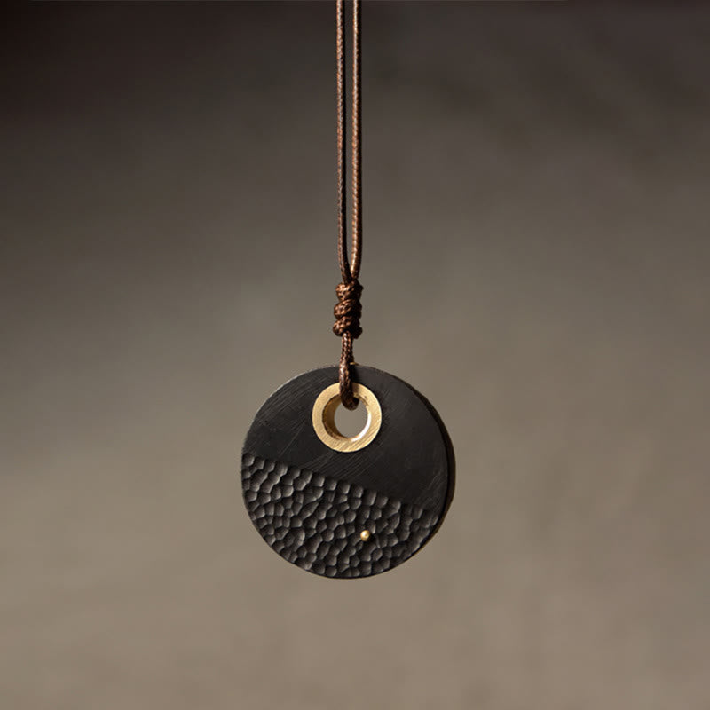 Collier spirituel unisexe en bois d'ébène avec pendentif en cuivre pour la paix