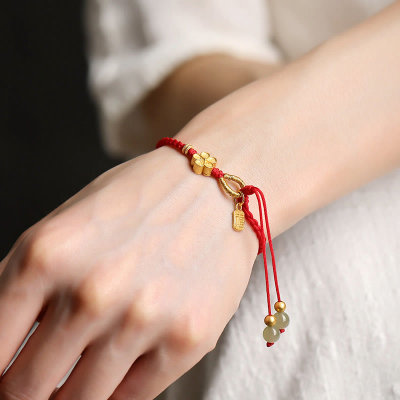Bracelet porte-bonheur en jade Hetian de 6 mm avec fleur de pêcher