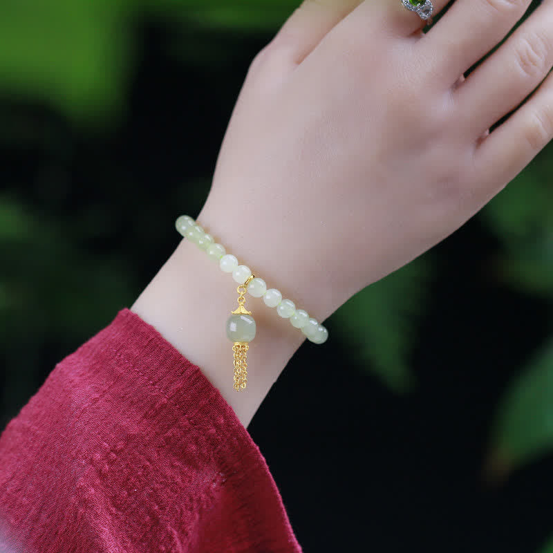 Bracelet à breloques en jade Hetian de 6 mm en argent sterling