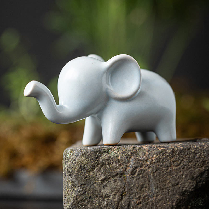 Petite figurine d'éléphant en céramique pour décoration spirituelle