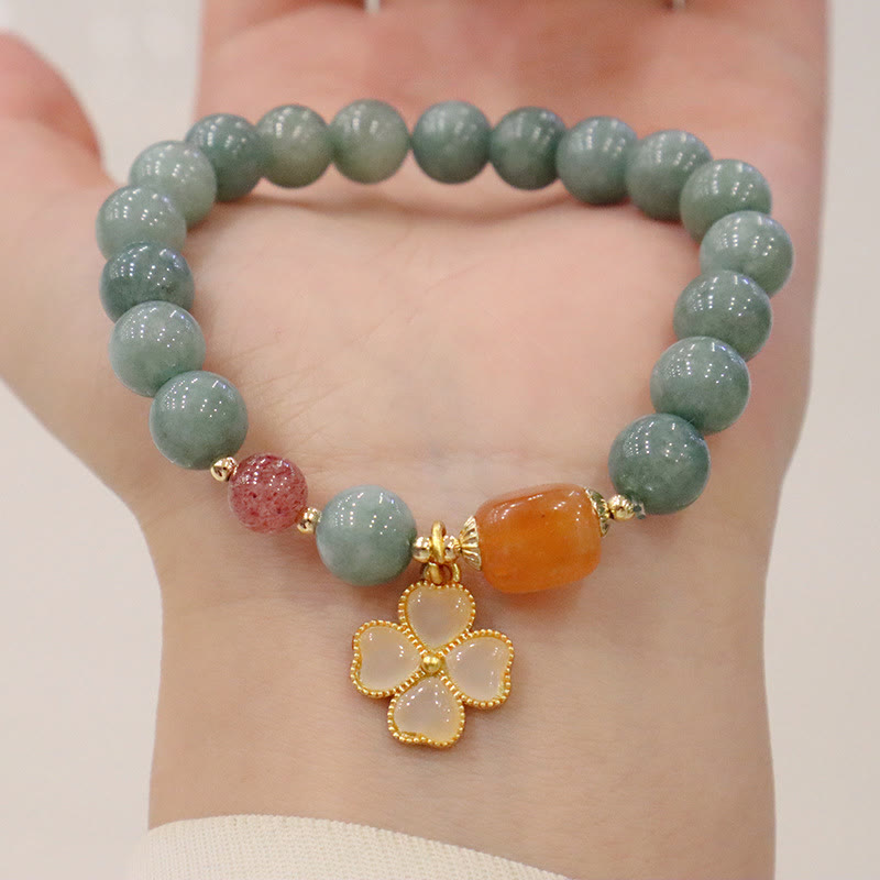 Bracelet à breloques de prospérité en trèfle à quatre feuilles de jade