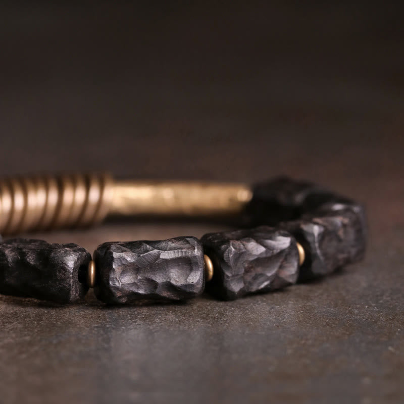 Bracelet Peace en bois d'ébène de 8,5 mm avec anneaux en cuivre 14-17,5 cm