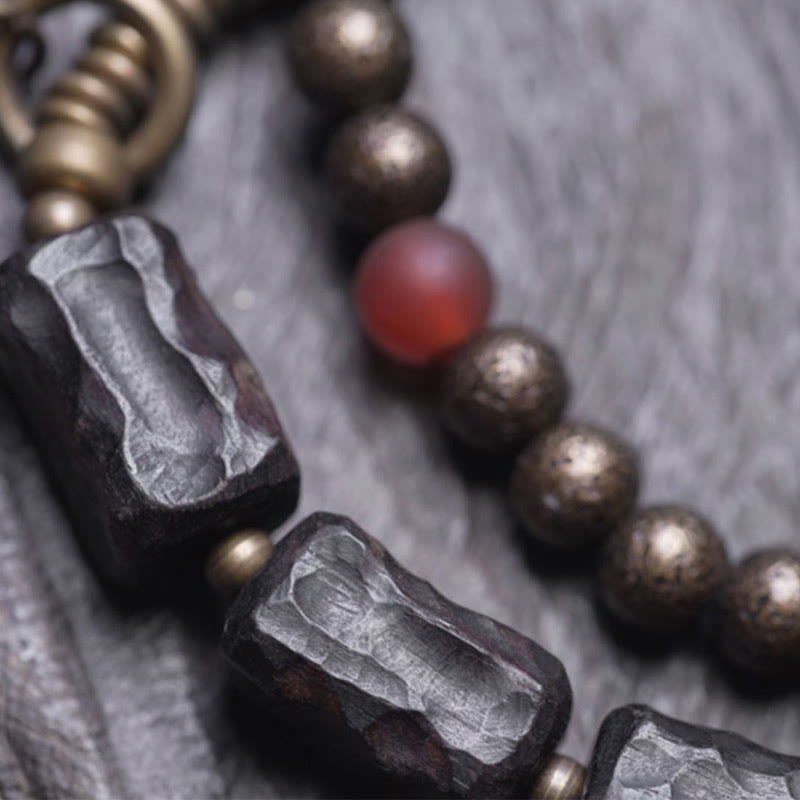 Bracelet double tour en bois d'ébène et agate rouge Peace de 8,5 mm
