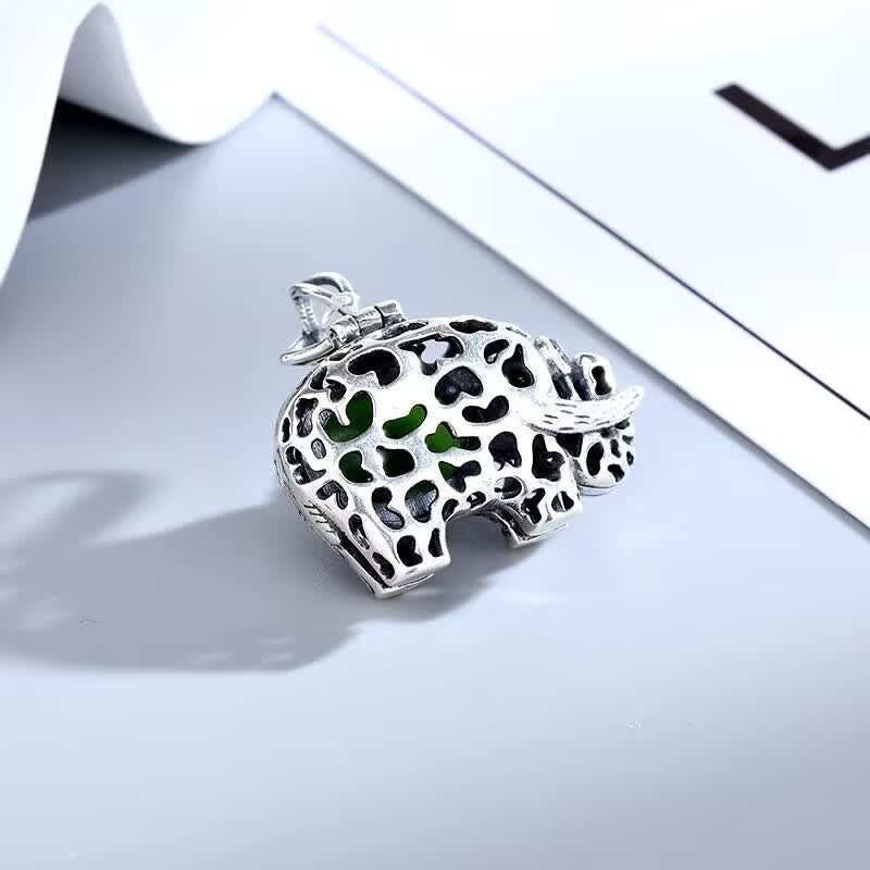 Collier avec pendentif éléphant en argent sterling 925 et jade cyan Hetian