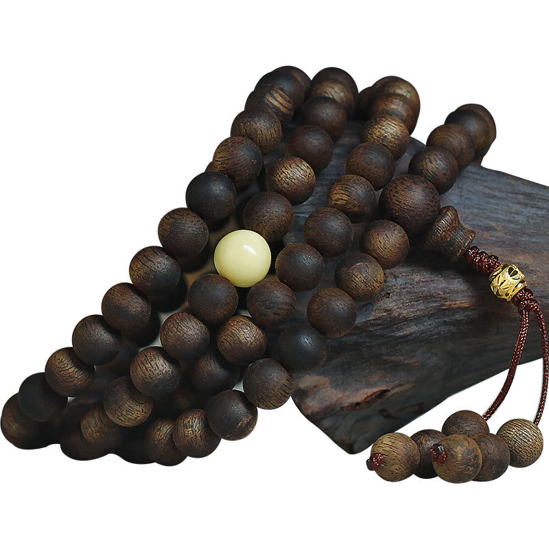 Bracelet Mala en bois d'agar de 8 mm pour la protection et l'équilibre