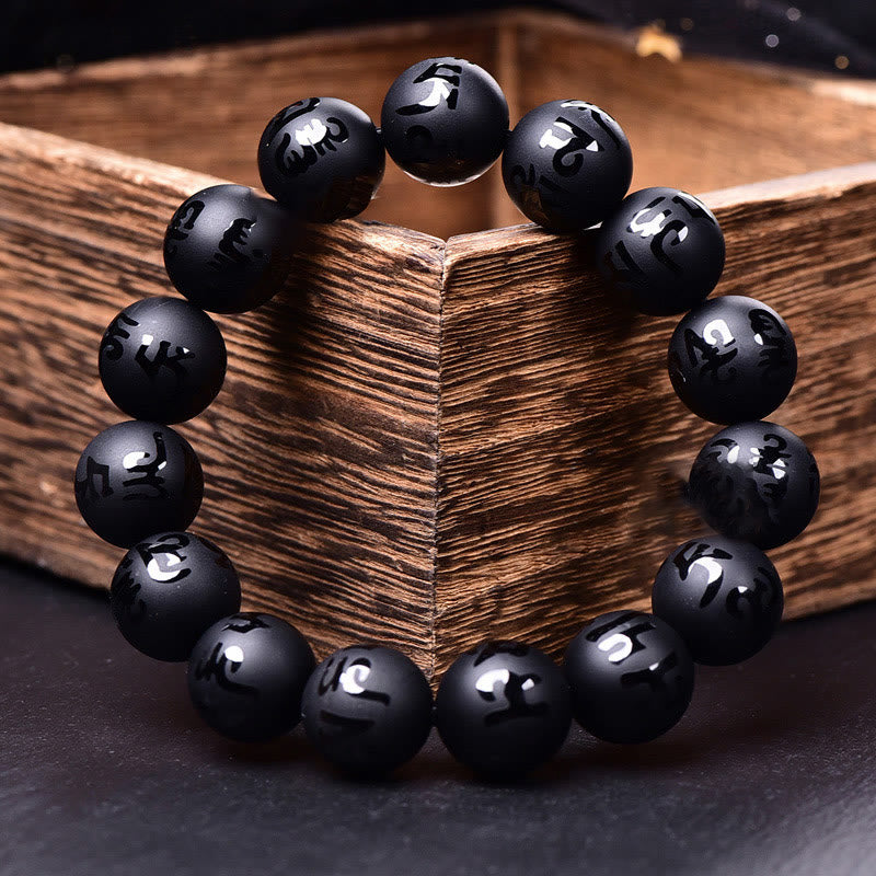 Bracelet de protection Om Mani Padme Hum en onyx noir de 8 mm