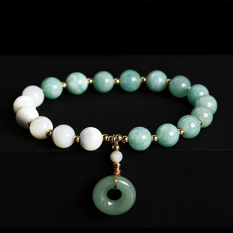 Bracelet d'abondance avec boucle de paix en jade trochus et escargot de 8 mm