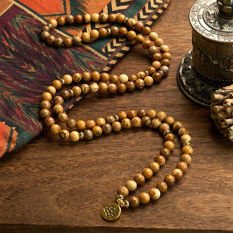 Bracelet Mala Courage en Jaspe Photo 8 mm avec Breloque Lotus
