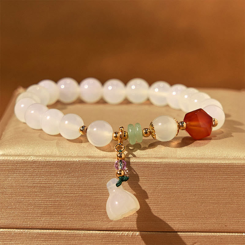 Bracelet porte-bonheur en agate blanche et agate rouge de 8 mm avec breloque en forme de gousse de lotus