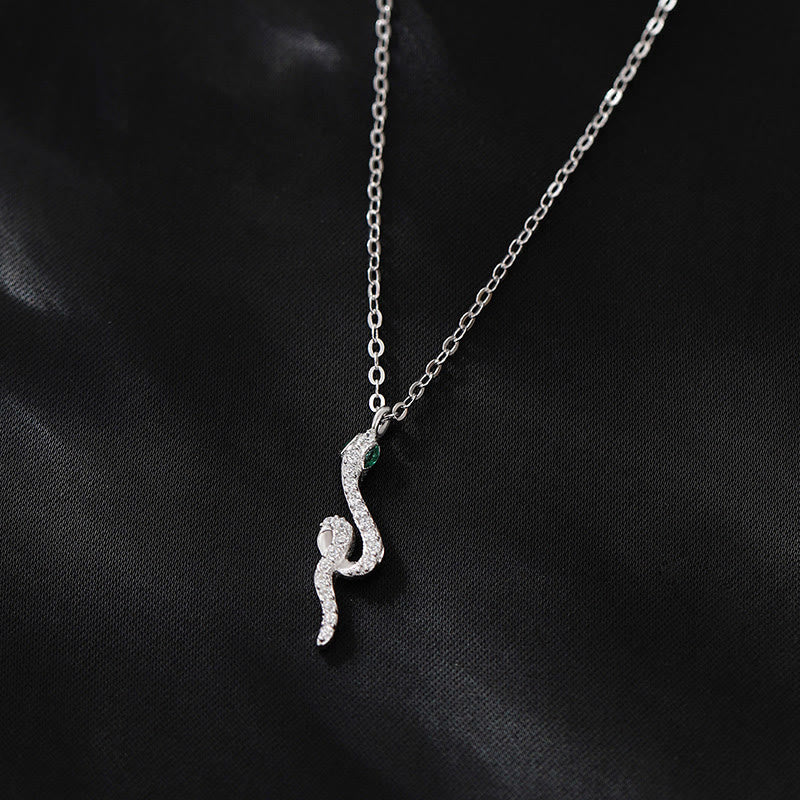 Collier serpent en argent sterling 925 avec yeux verts pour la protection