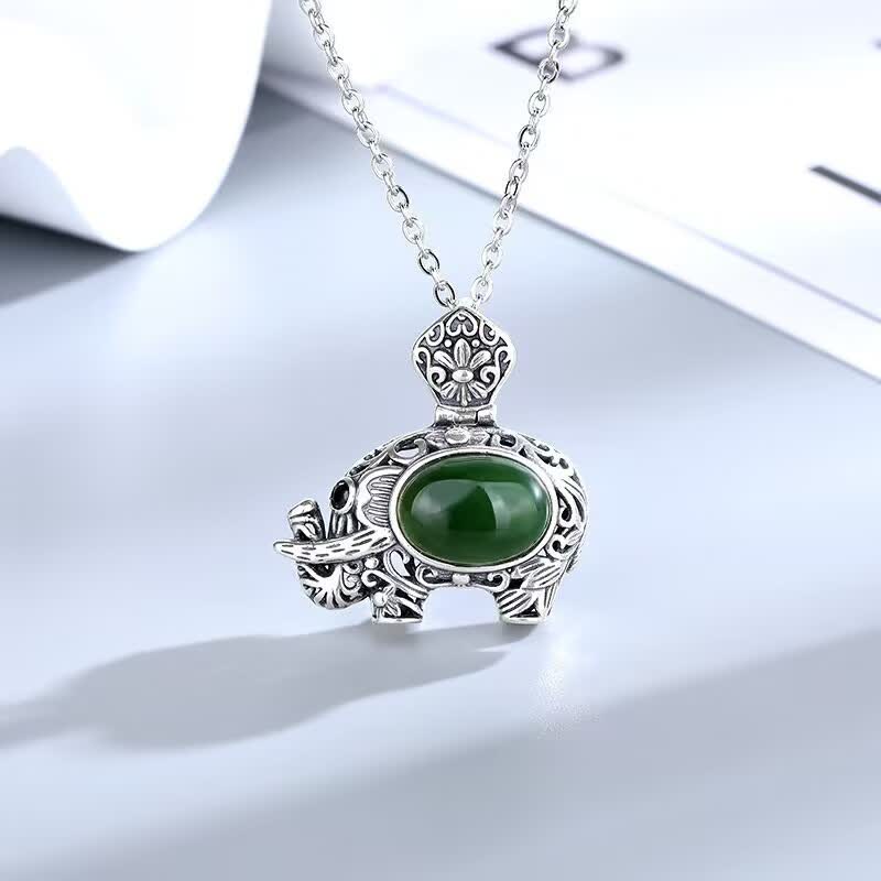 Collier avec pendentif éléphant en argent sterling 925 et jade cyan Hetian
