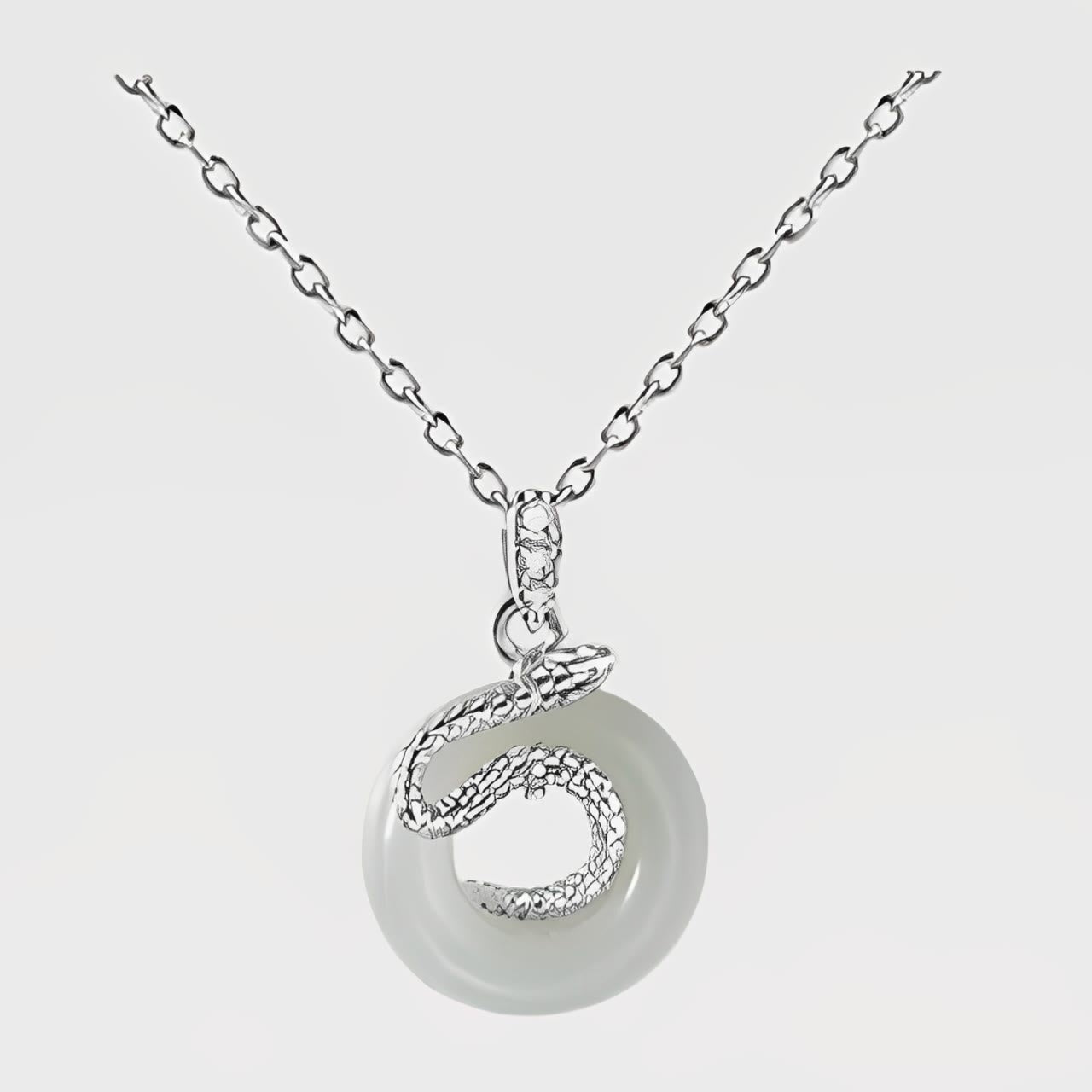 Collier en argent sterling 925 avec boucle de paix en jade Hetian et motif serpent